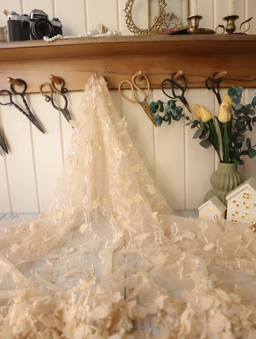 Üç Boyutlu Dantel Gold