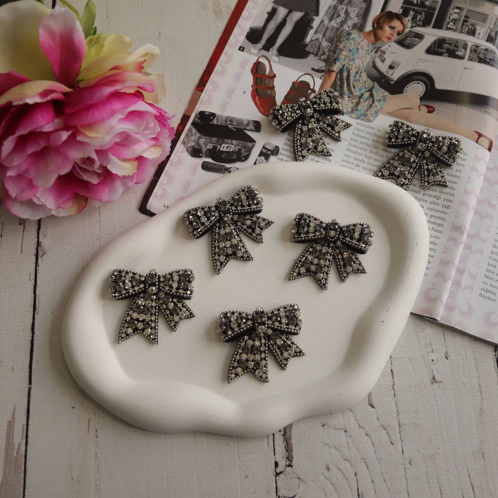 Taşlı fiyonk aplik