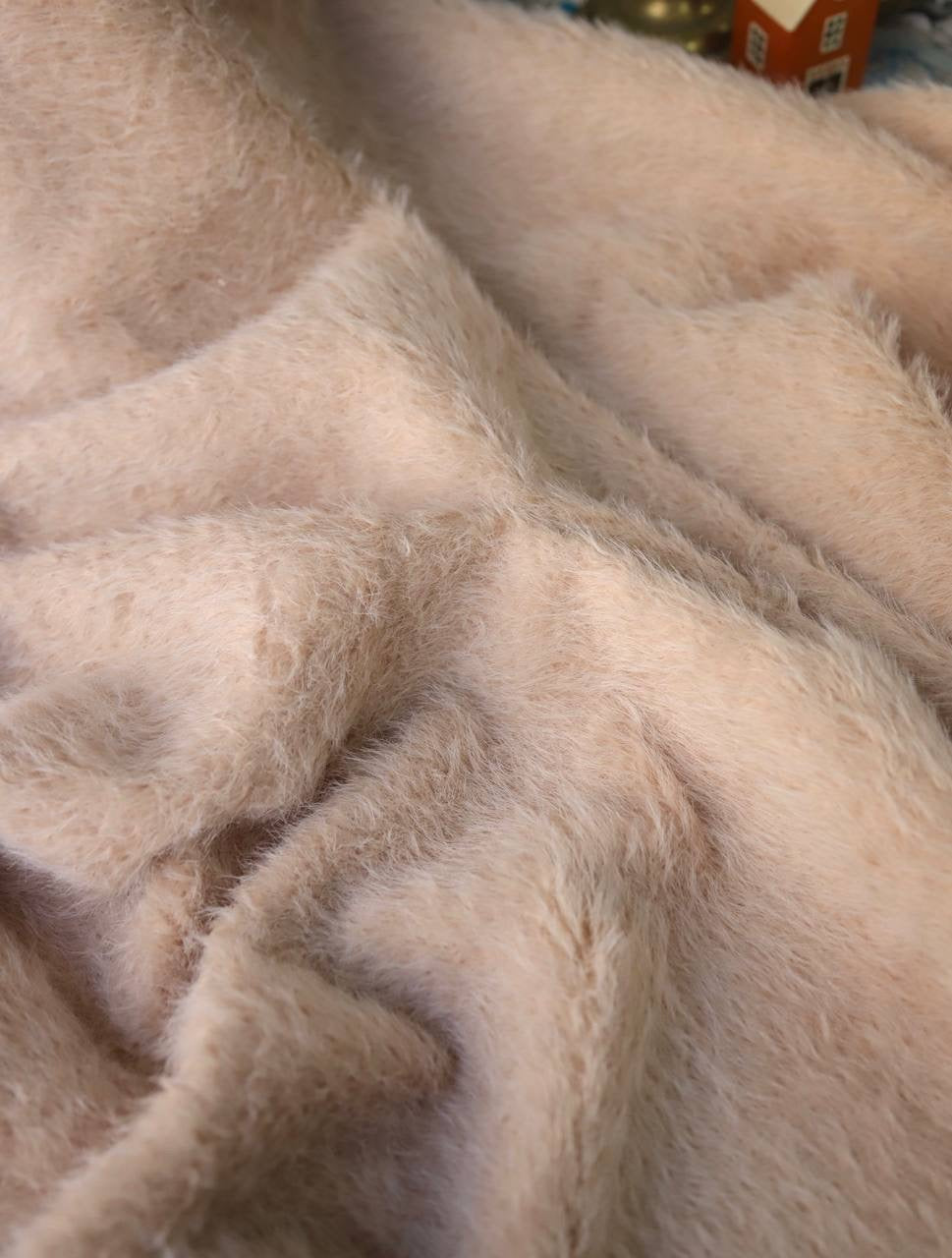 Orijinal tay tüyü 2.50m x 1.50m