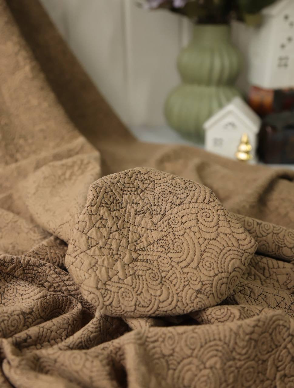 Aker Triko kapitone 2.10m x 1.65m