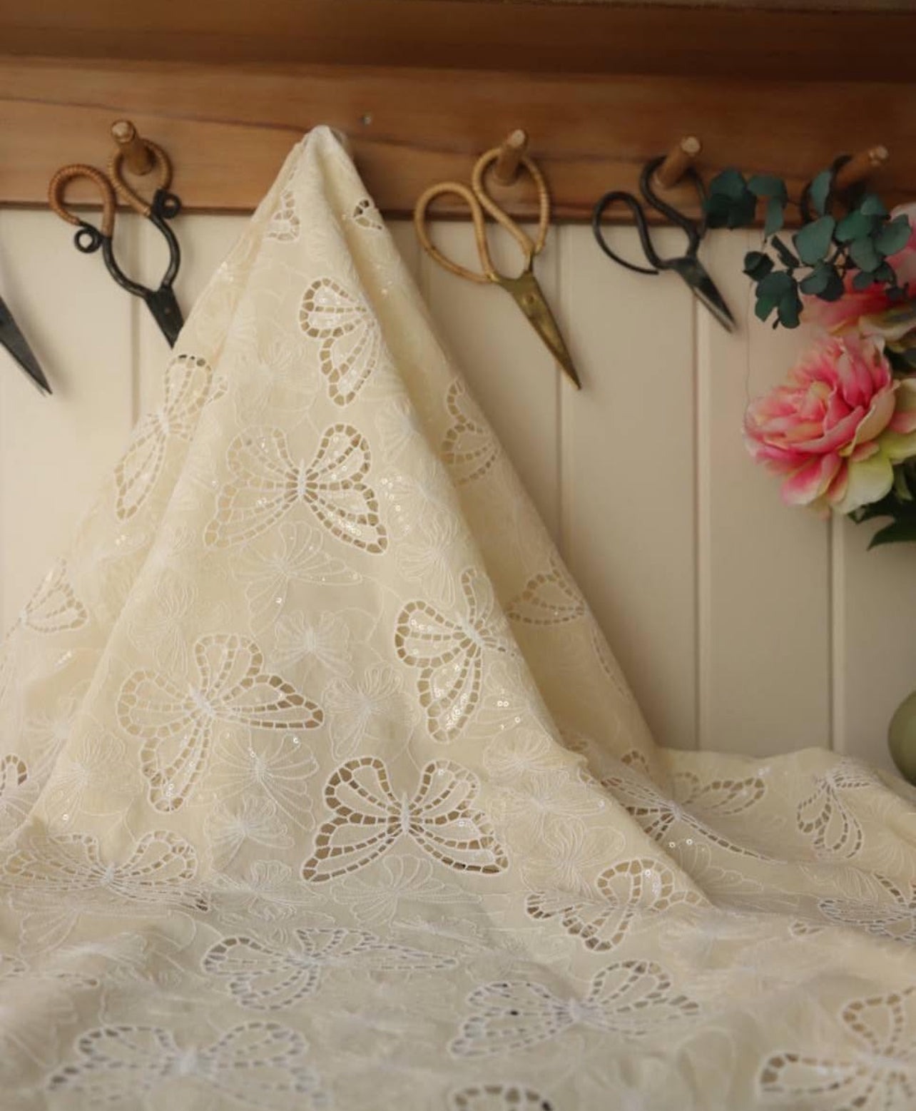 Kelebek fisto minik pullu