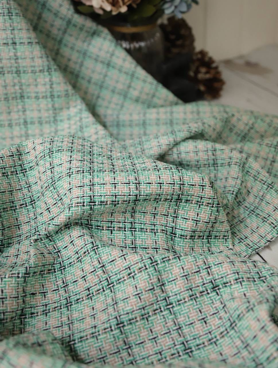 Chanel 2.15m x 1.45m