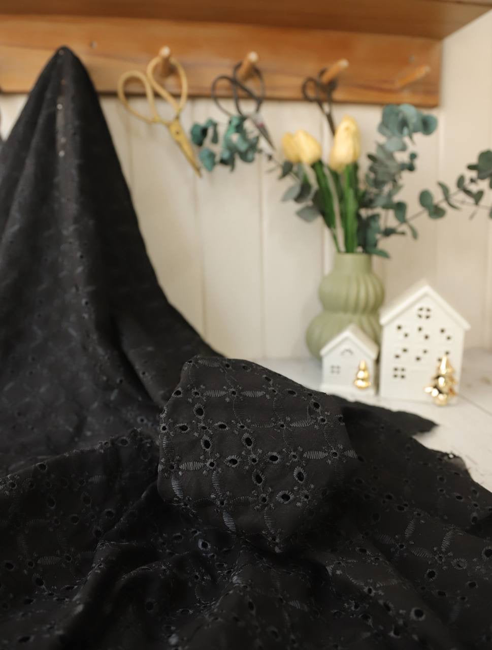 Nakışlı Şifon 1.70m x 1.35m