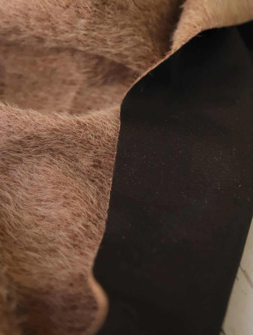 Orijinal tay tüyü.  1.50m x 1.50m  675₺