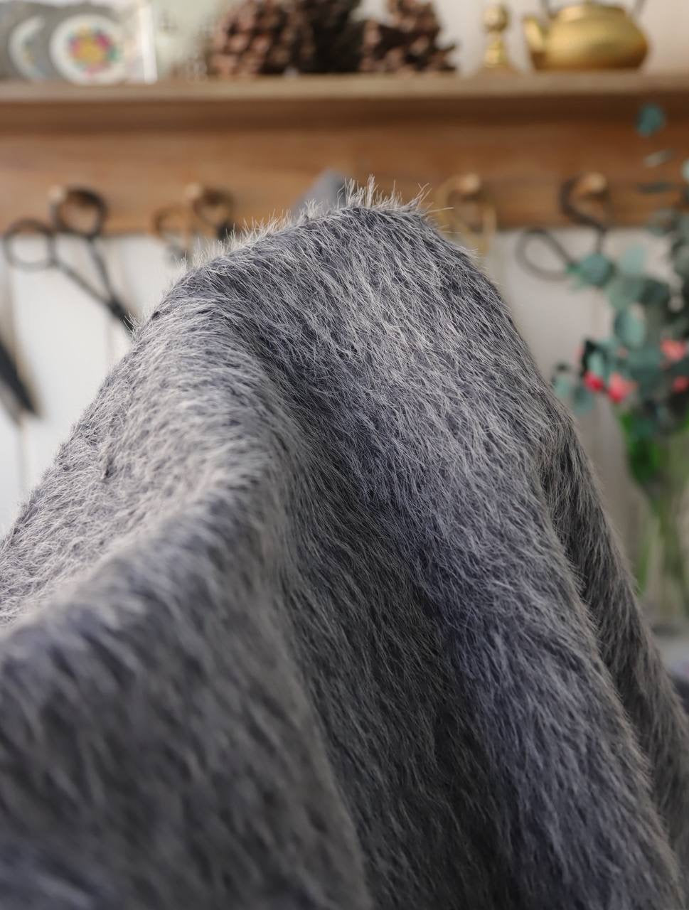 Orijinal tay tüyü 1.50m x 1.50m

Tamamı 675