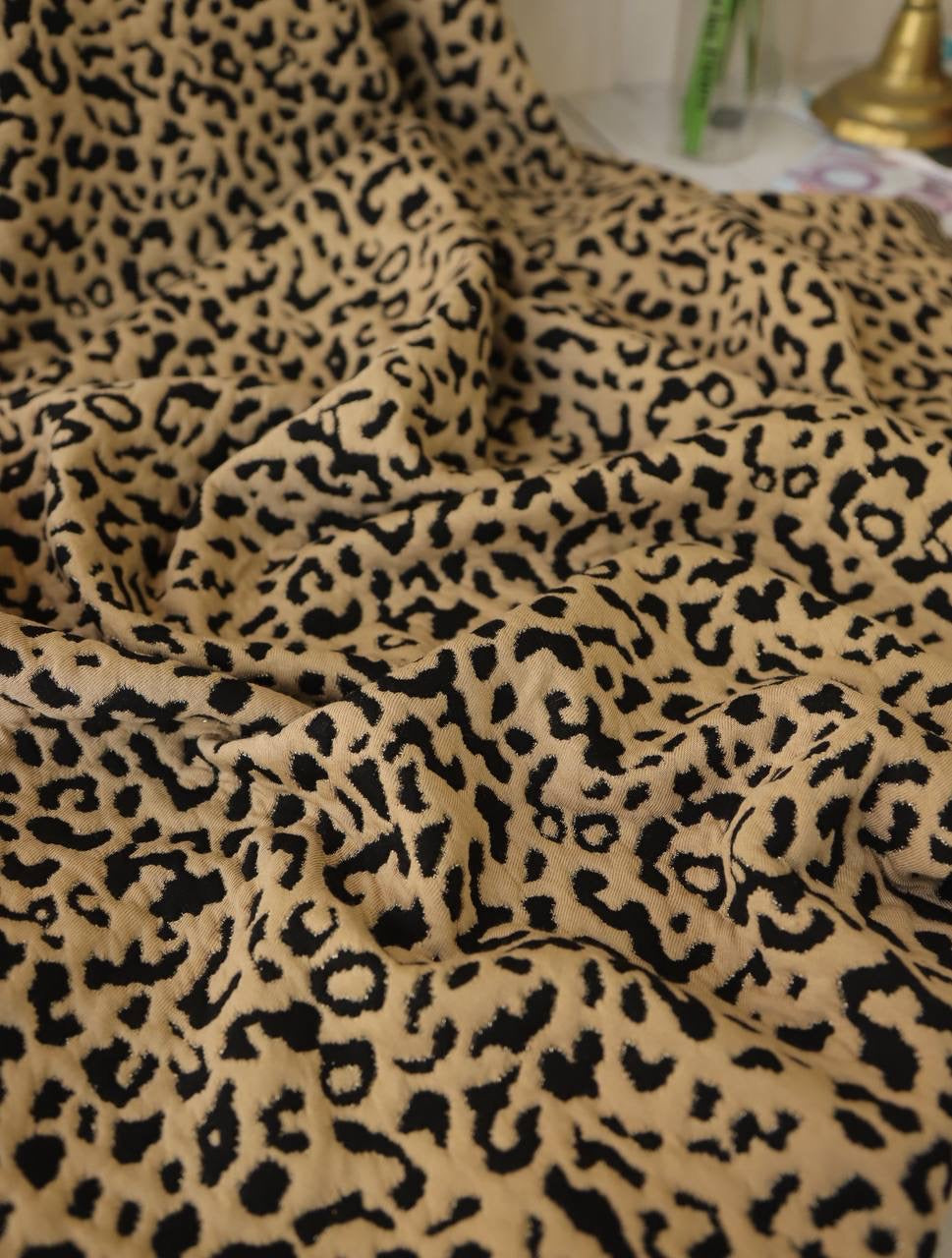 Kumaş kapitone gold sim geçişli