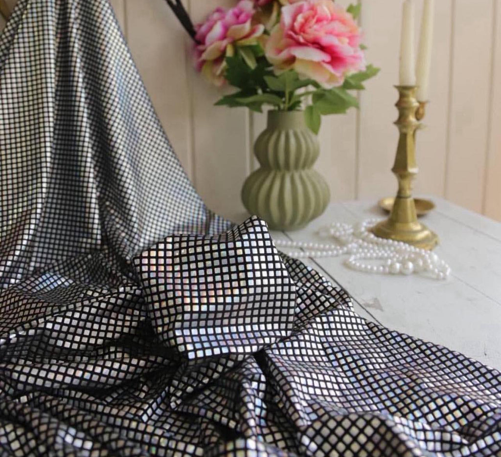 Parlak ışıltılı kumaş 3.75m x 1.50m