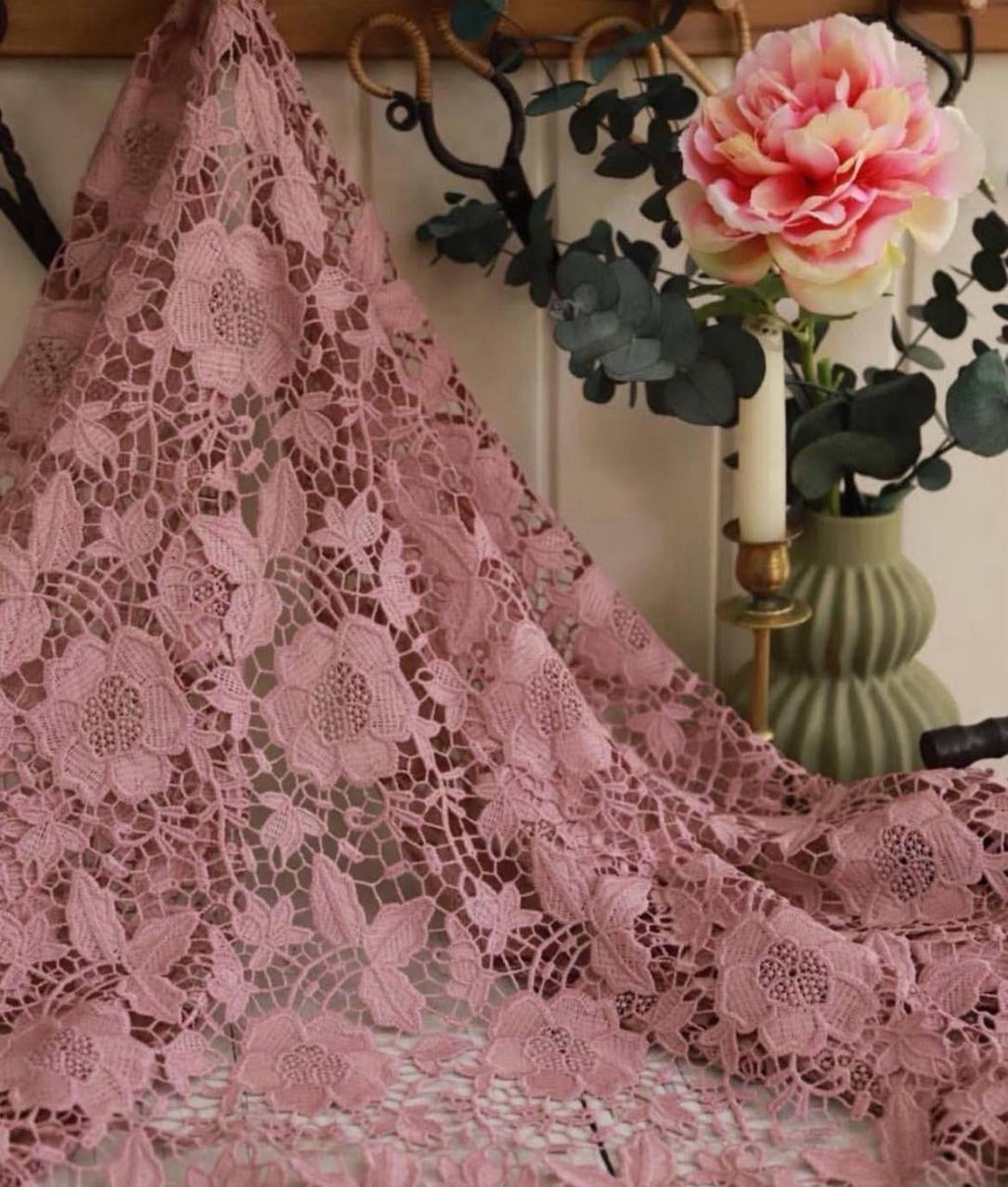 Güpür Dantel 2m x 1.40m