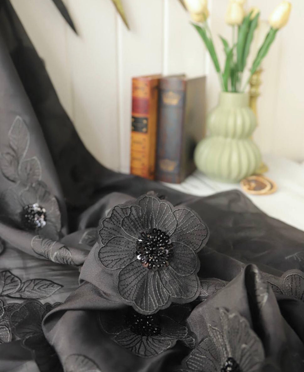 Üç boyutlu özel işlemeli organze kumaş