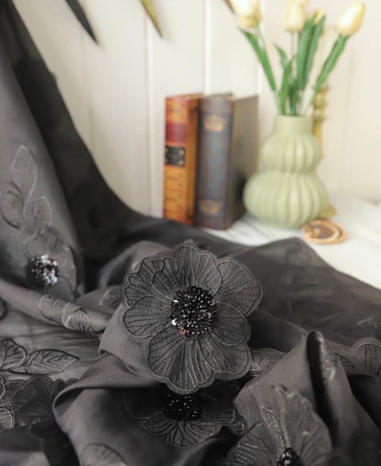 Üç boyutlu özel işlemeli organze kumaş