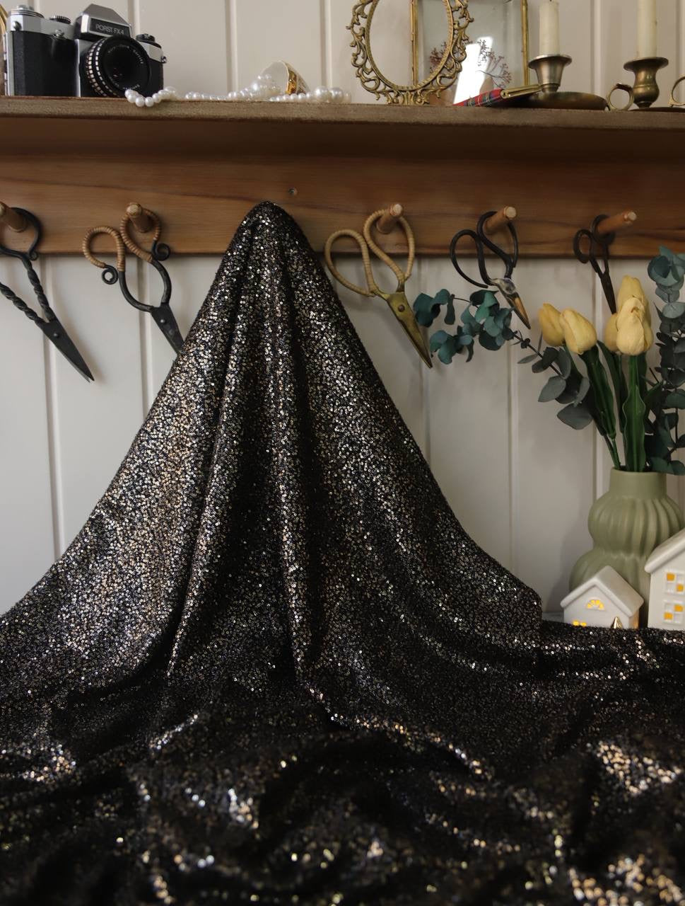 Sakallı Pullu Kumaş