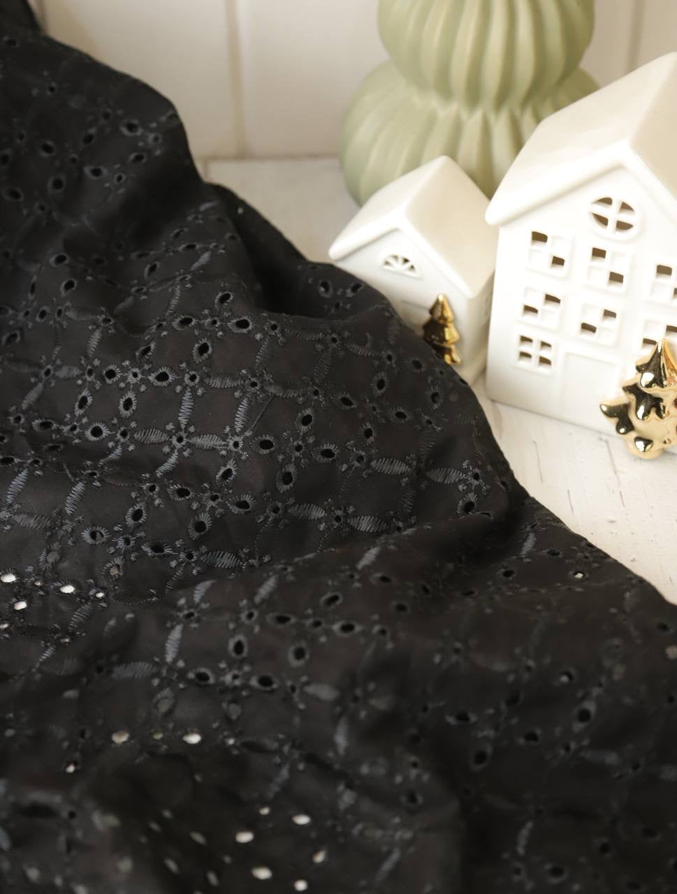 Nakışlı Şifon 1.70m x 1.35m