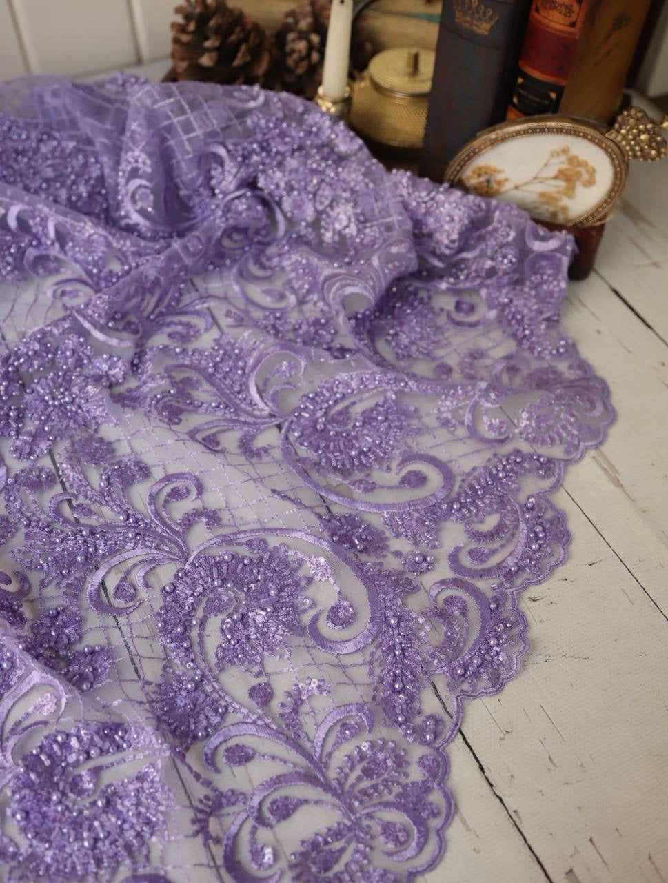 Dantel Leylak Renkte