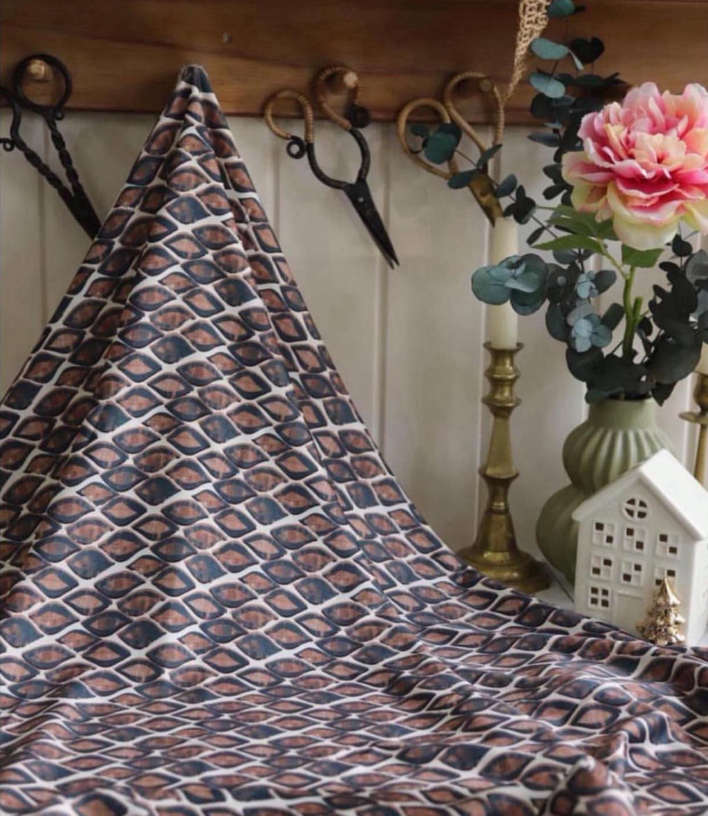 İpek saten 3.30m x 1.45m