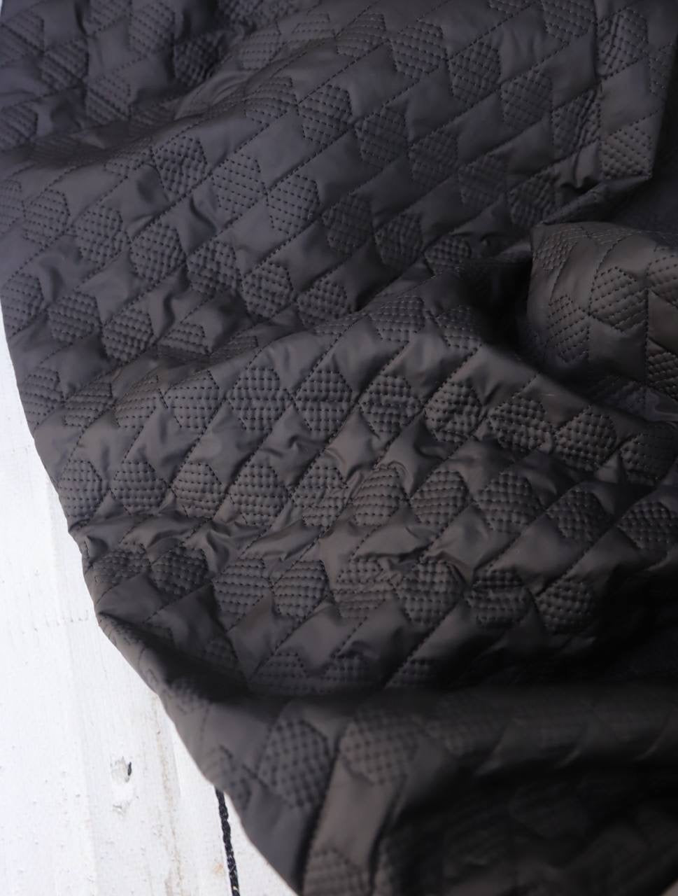 İçi kürklü kapitone 2.80m x 1.40m