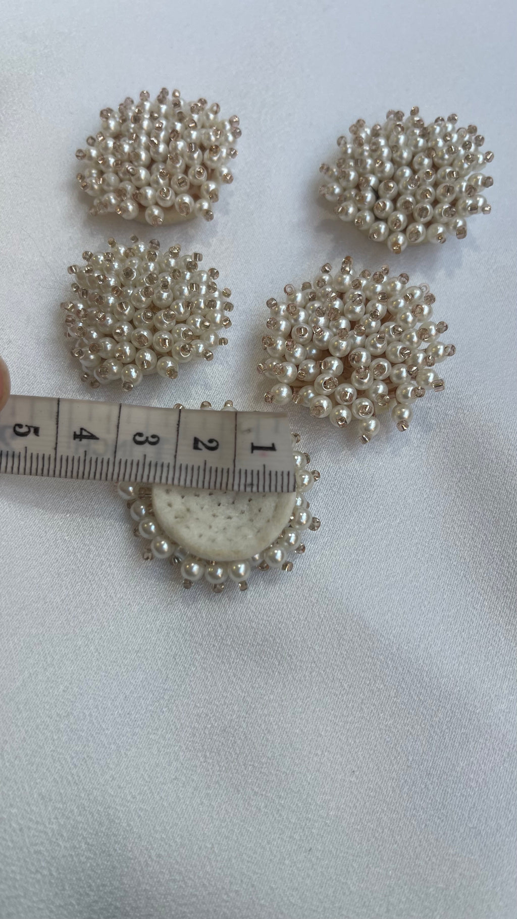 El yapımı boncuk düğmeler