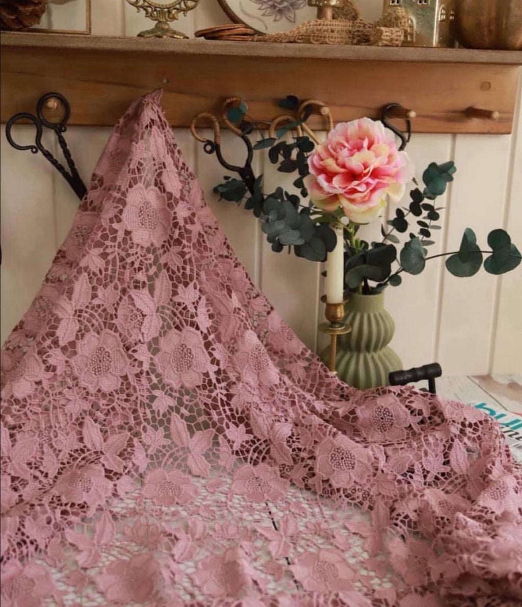 Güpür Dantel 2m x 1.40m