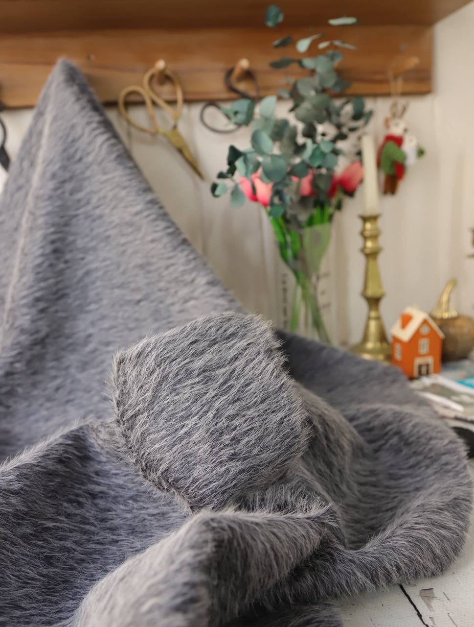 Orijinal tay tüyü 1.50m x 1.50m

Tamamı 675