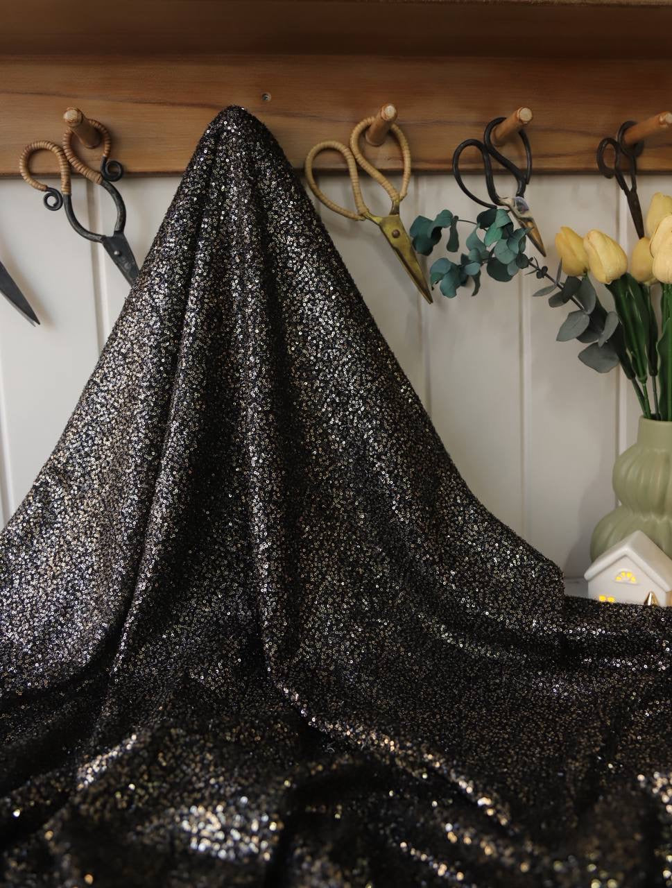 Sakallı Pullu Kumaş