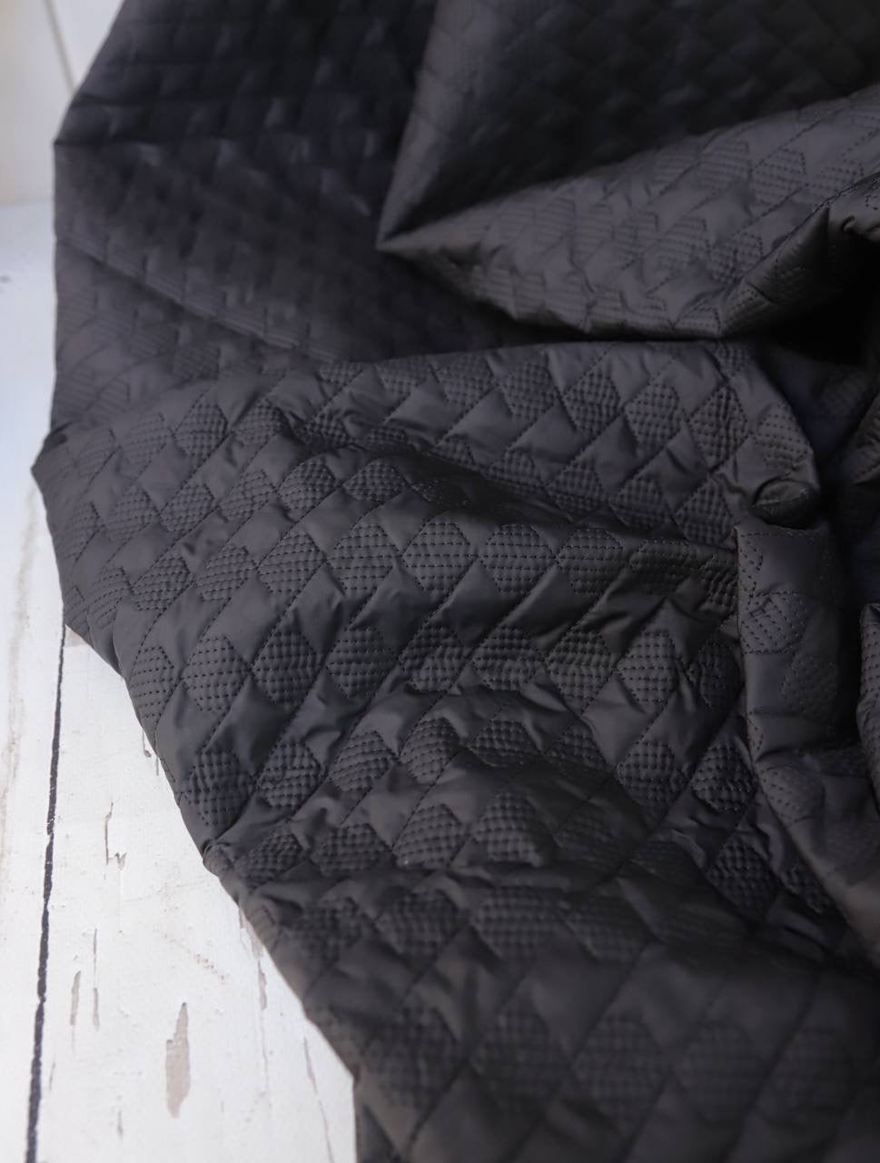 İçi kürklü kapitone 2.80m x 1.40m