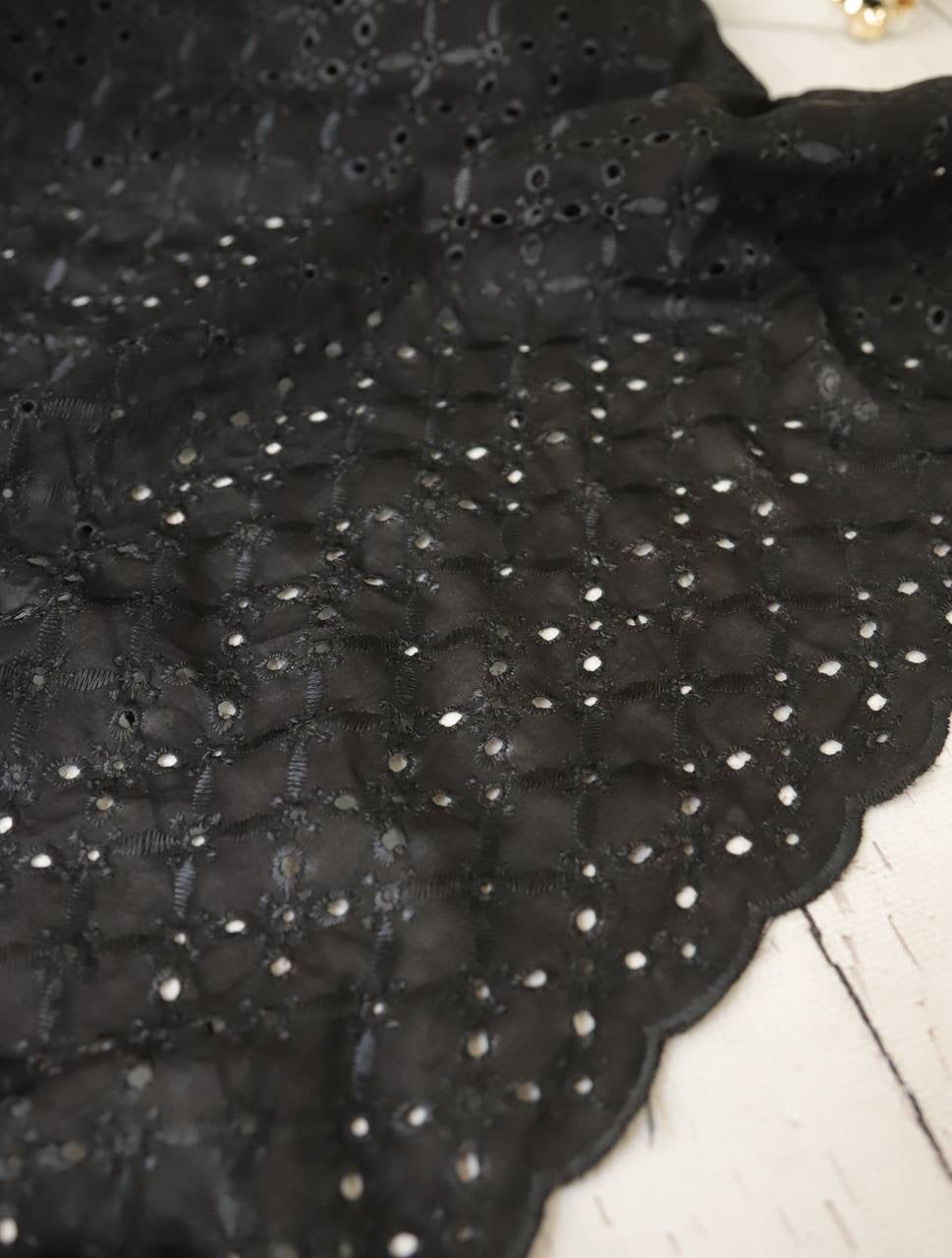 Nakışlı Şifon 1.70m x 1.35m