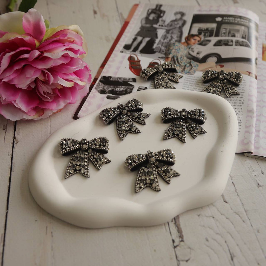 Taşlı fiyonk aplik