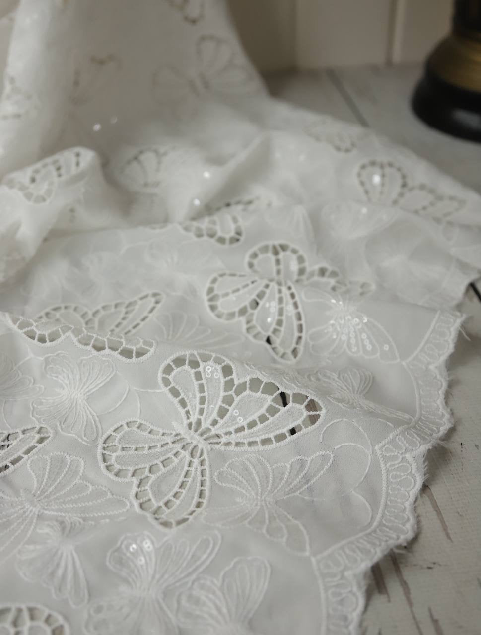 Kelebek fisto minik pullu