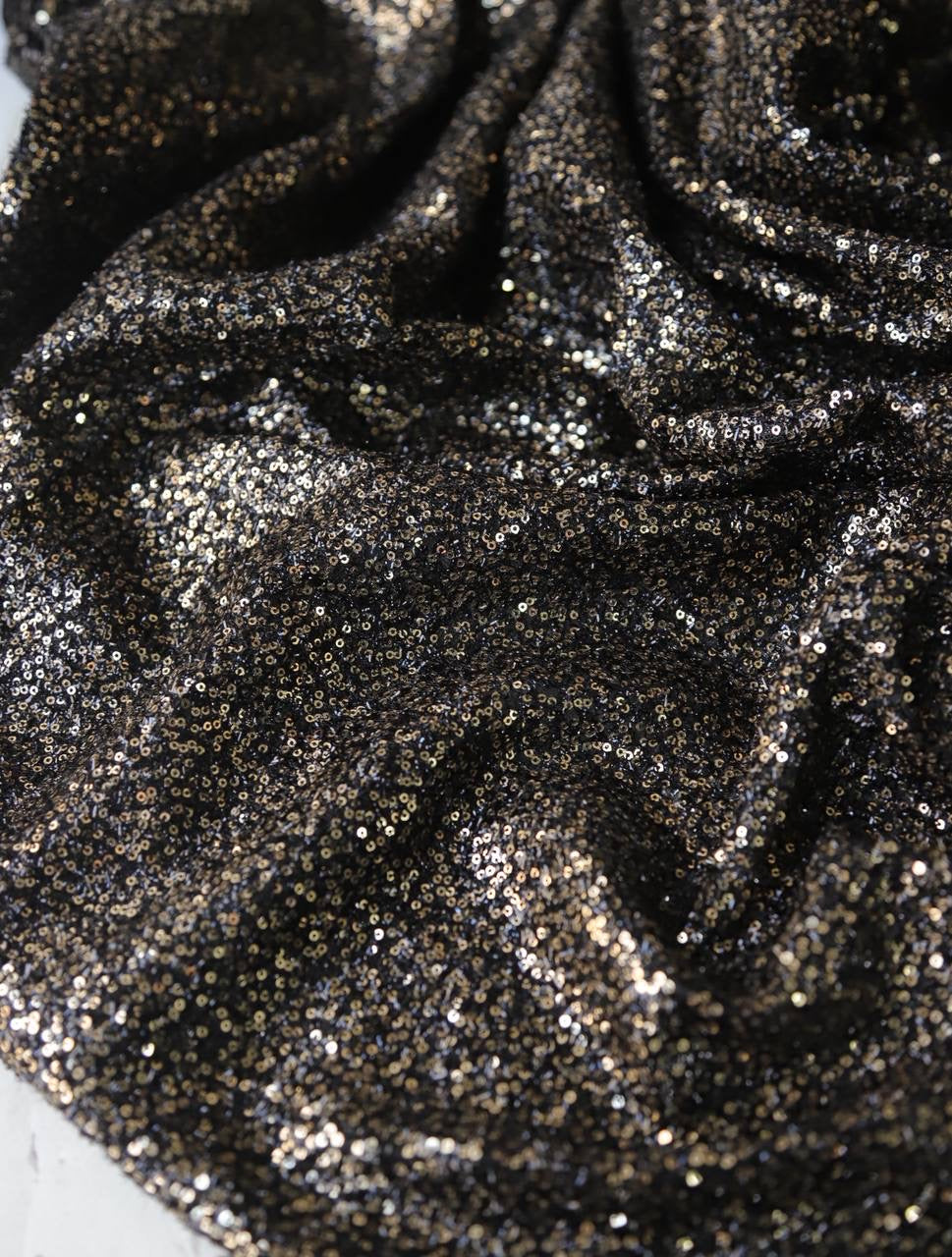 Sakallı Pullu Kumaş