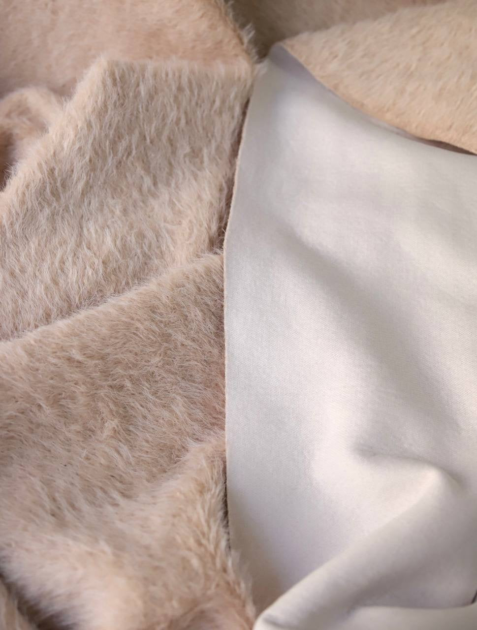 Orijinal tay tüyü 2.50m x 1.50m