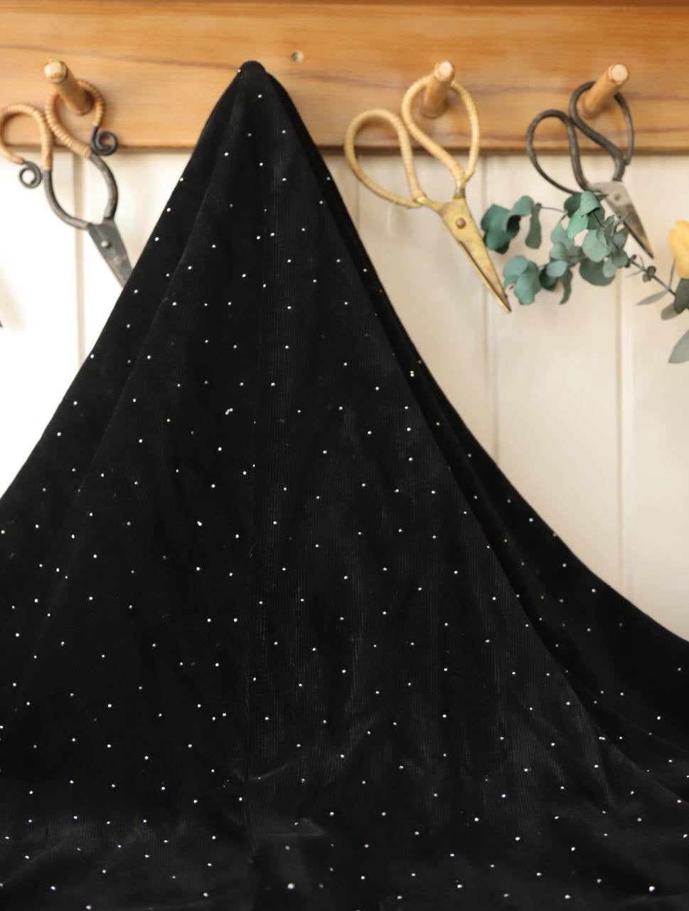 Esnek Fitilli Kadife Komple Taşlı