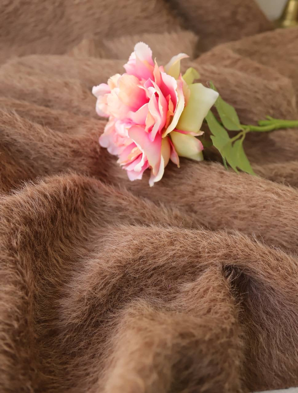 Orijinal tay tüyü.  1.50m x 1.50m  675₺