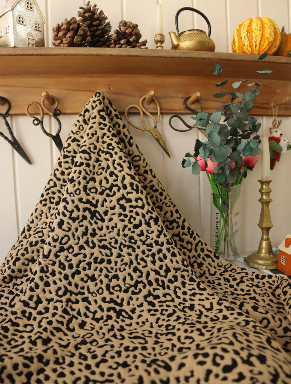 Kumaş kapitone gold sim geçişli