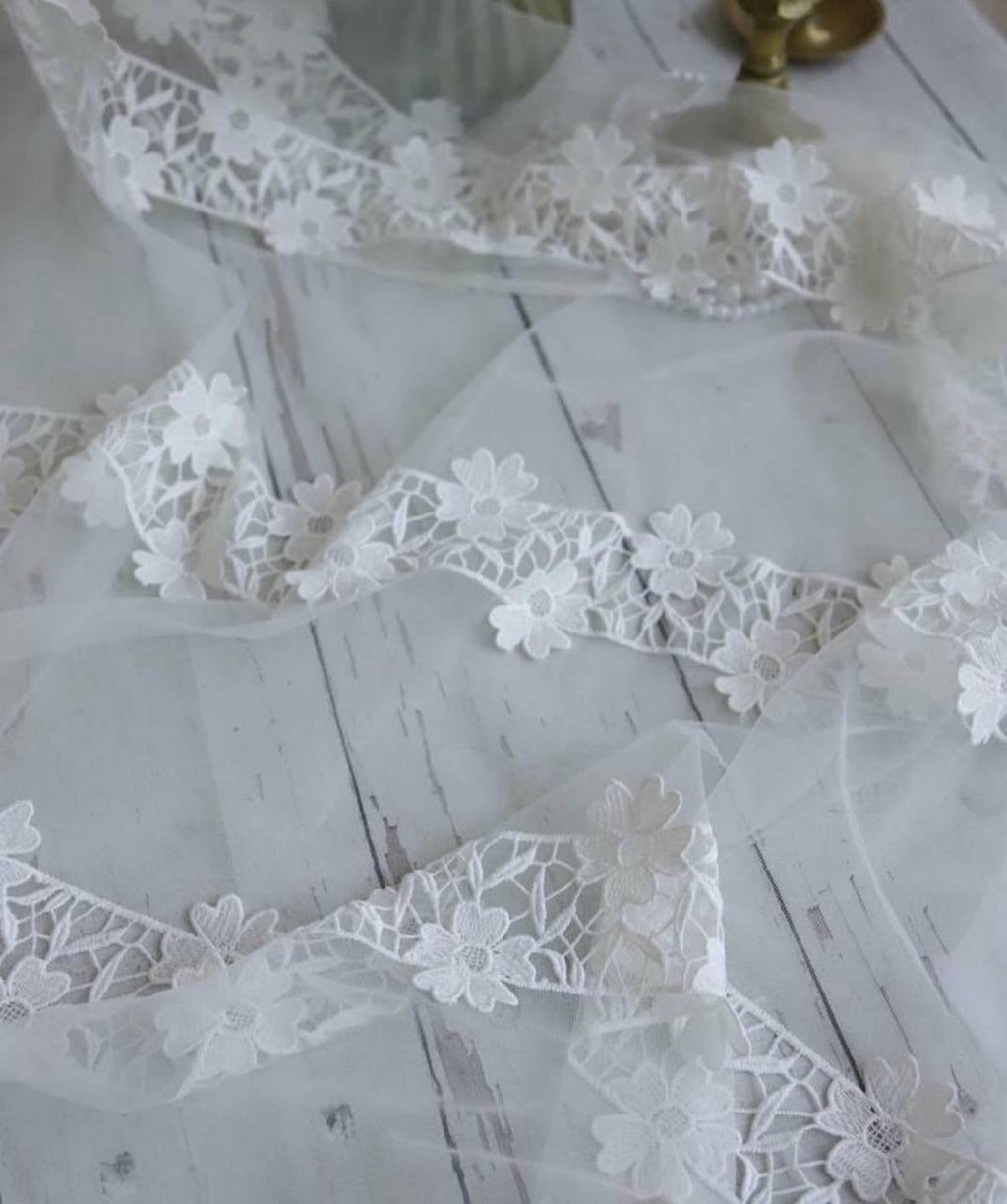 Dantel 3.70m x 1.25m