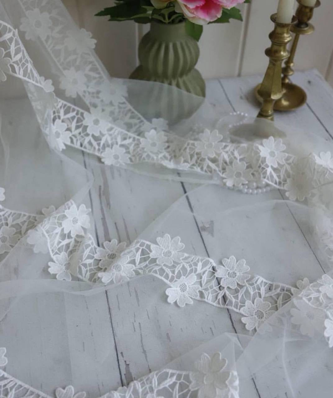 Dantel 3.70m x 1.25m