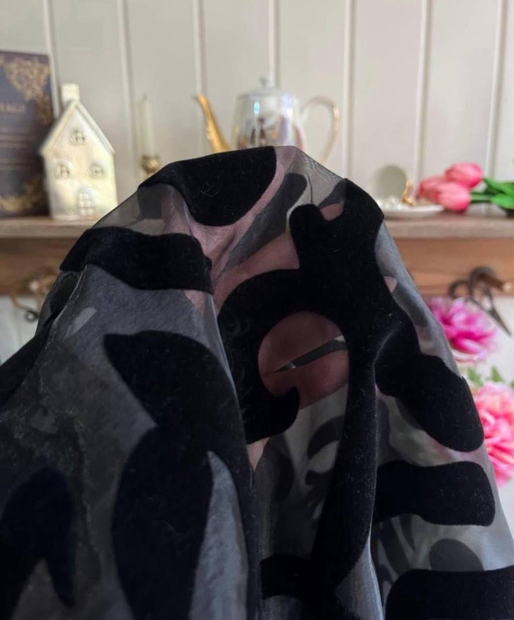 Kadife desenli organze 2m x 1.35m