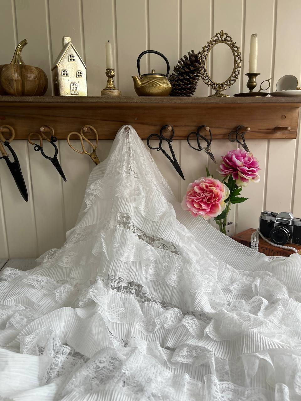 Dantel Detaylı Romantik Kumaş