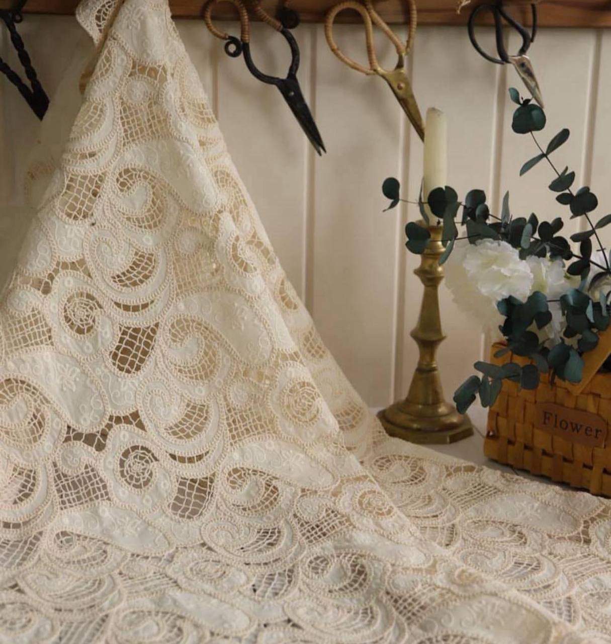 Şal Desenli İthal Fisto Dantel