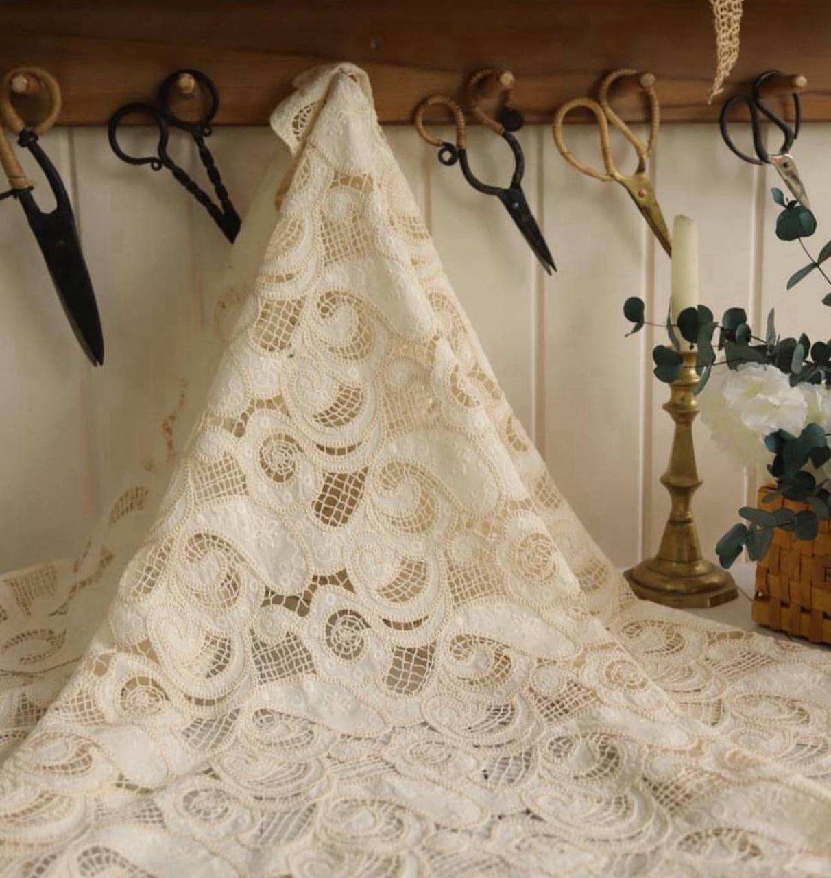 Şal Desenli İthal Fisto Dantel