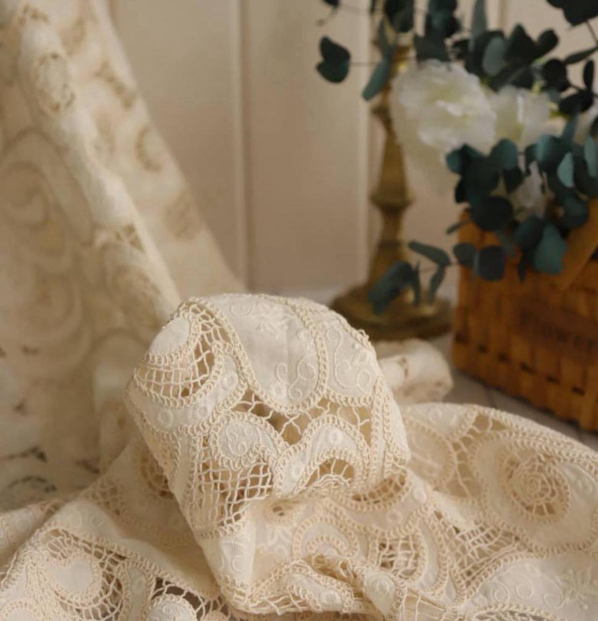 Şal Desenli İthal Fisto Dantel