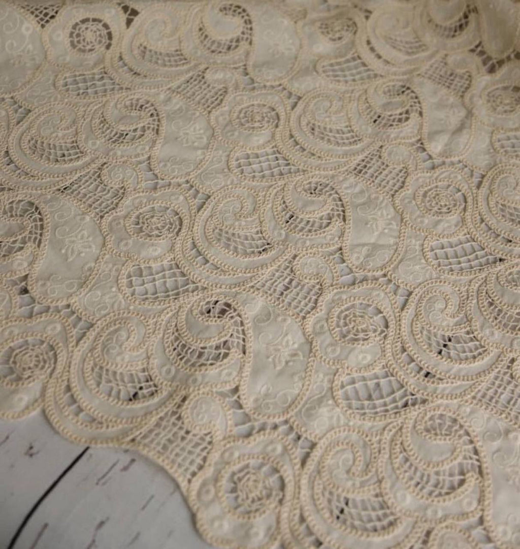 Şal Desenli İthal Fisto Dantel