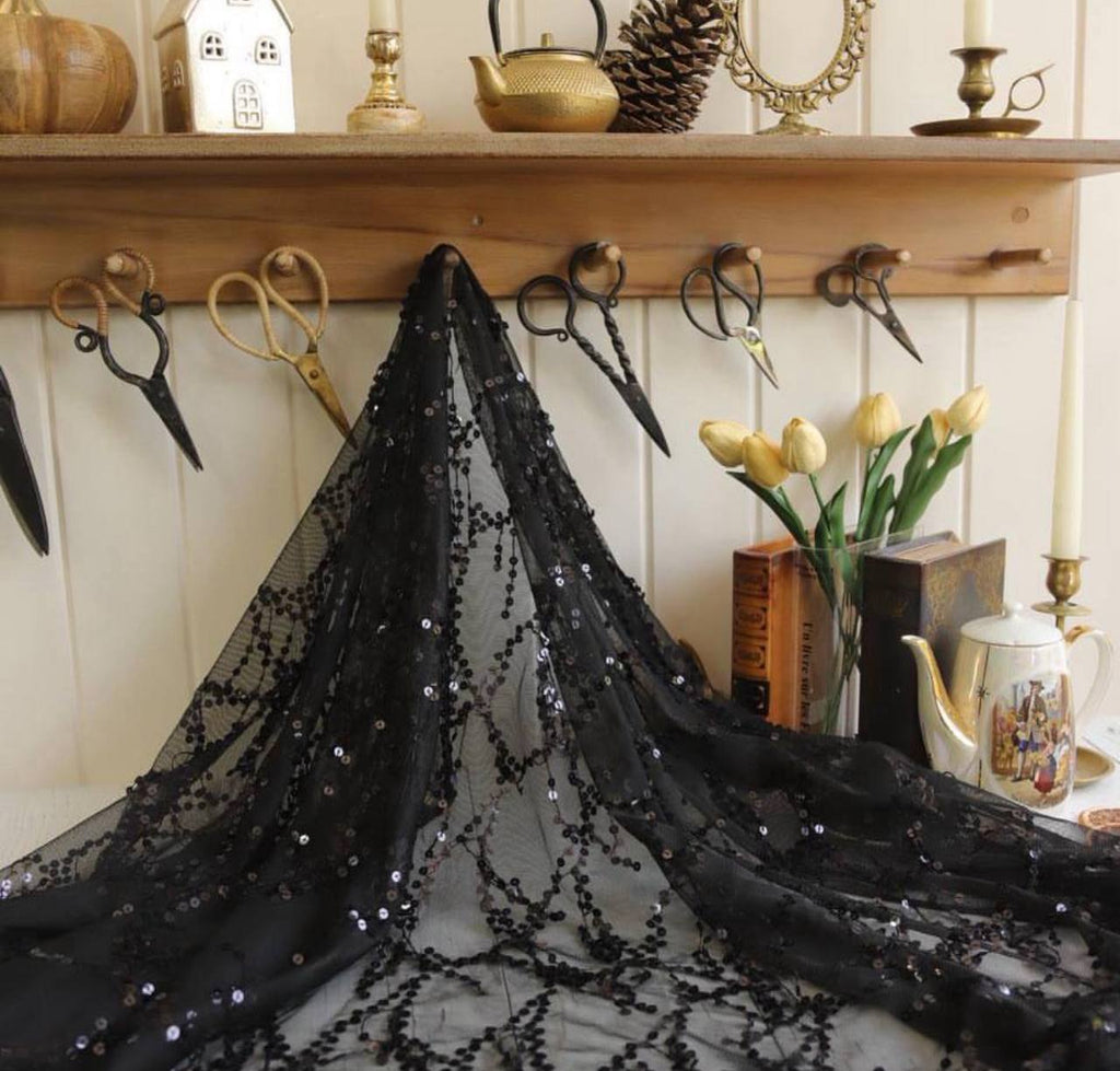 Saçaklı Pullu Kumaş