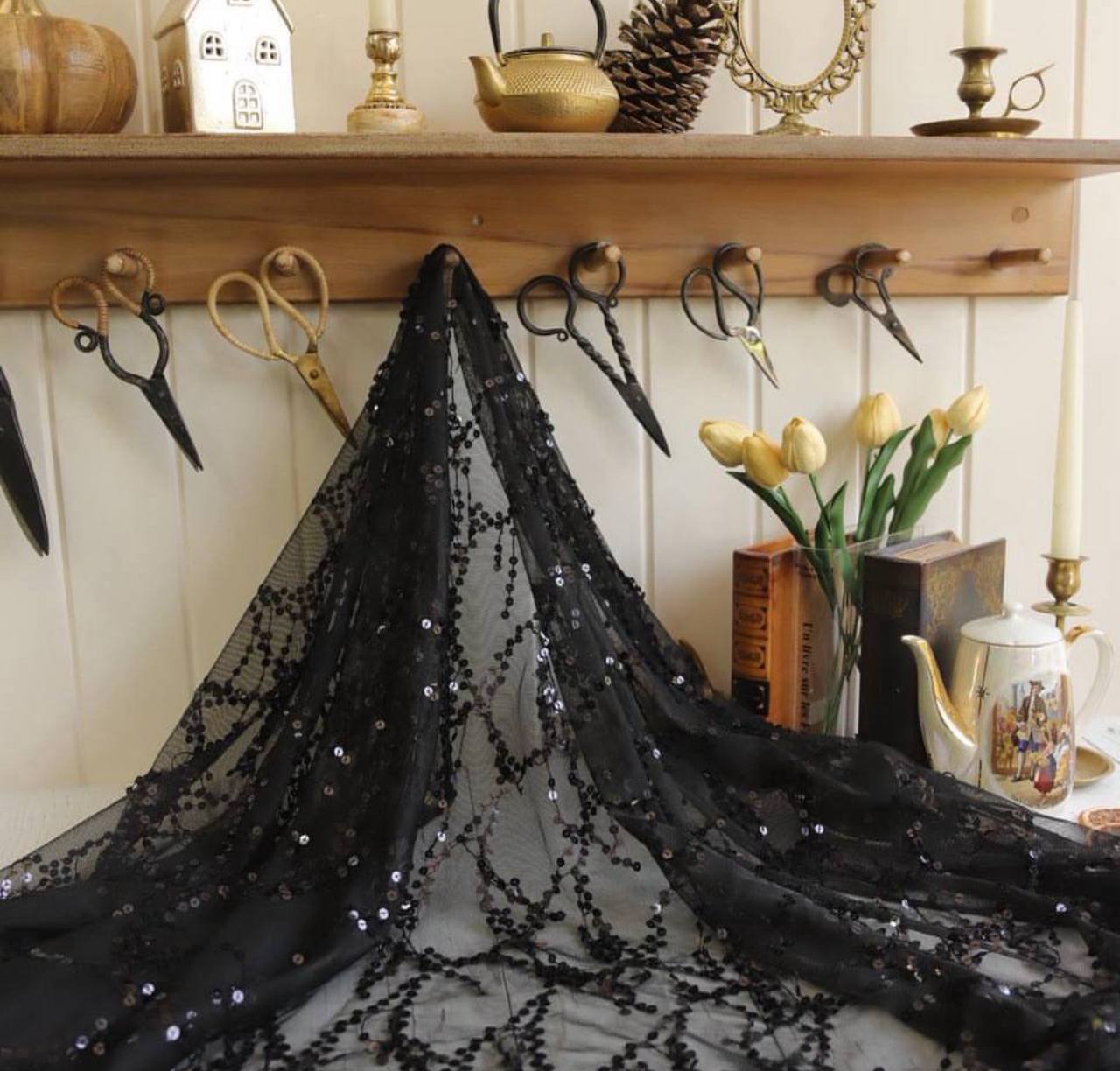 Saçaklı Pullu Kumaş