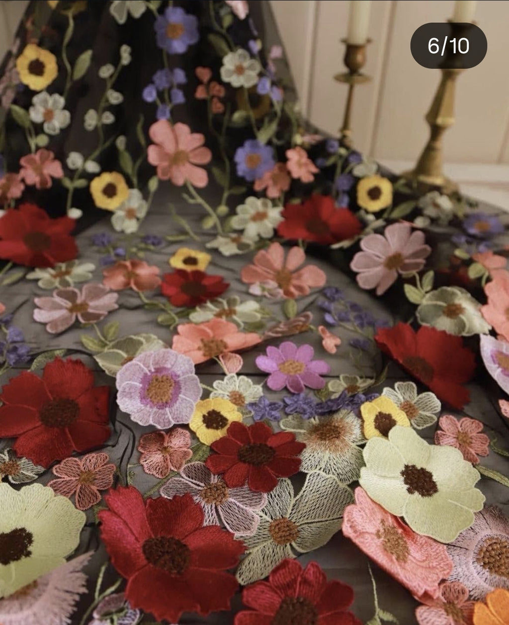 3 Boyutlu Dantel Siyah Zemin