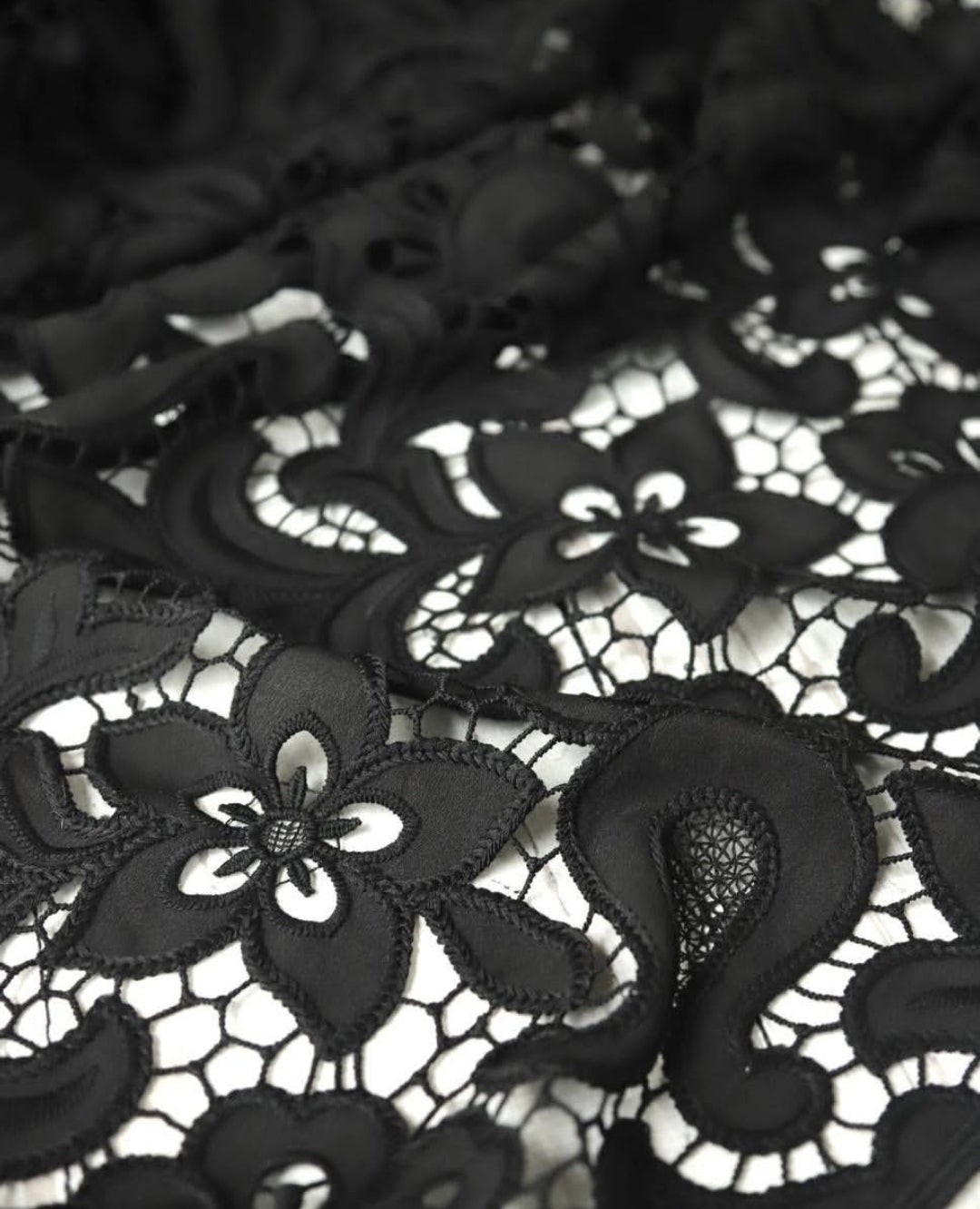 Siyah Güpür Dantel