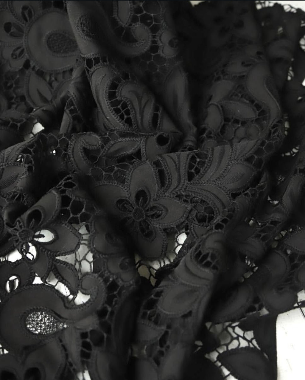 Siyah Güpür Dantel